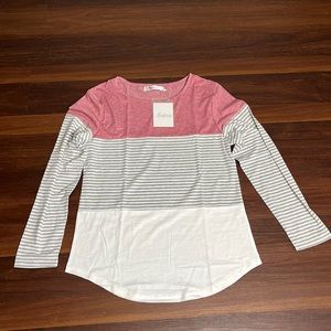 Yun jey small women Long sleeve pattern block pink & gray top new with tags